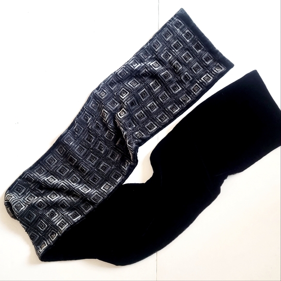 Black w/Grey Velvet Scarf - Picture 11 of 12